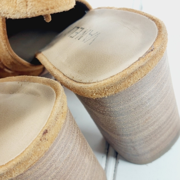 Vaneli Belle Tan Suede Block Heel Classic Open Toe Mules M157 - Picture 11 of 13